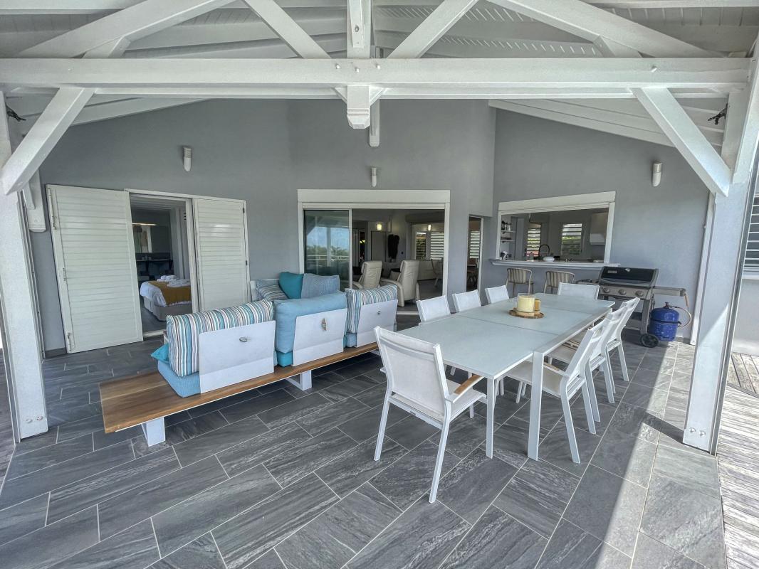 8.Location villa piscine vue mer Sainte Anne Guadeloupe_Terrasse vue mer